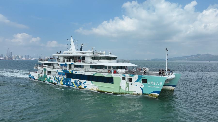 “大湾区二号”游轮