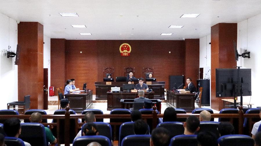 遂溪法院开展教育系统旁听职务犯罪庭审